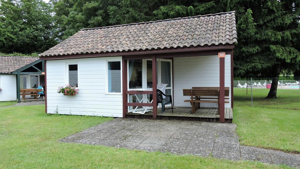 Camping Les Lupins Seppois-le-Bas Екстериор снимка