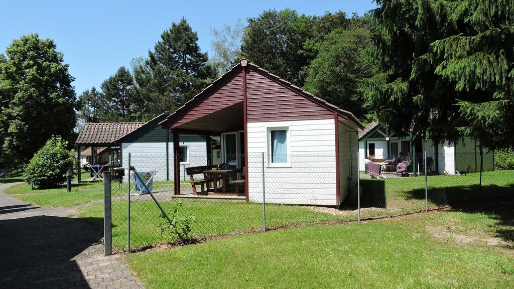Camping Les Lupins Seppois-le-Bas Екстериор снимка