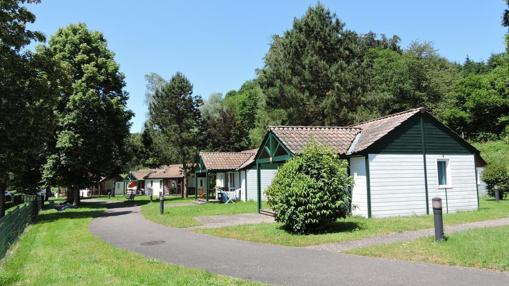 Camping Les Lupins Seppois-le-Bas Екстериор снимка