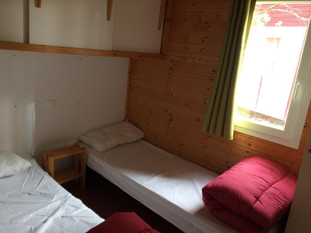 Camping Les Lupins Seppois-le-Bas Екстериор снимка